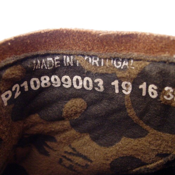 FLY LONDON Neba $240 Suede Buckle Ankle Boots Booties Women's EU 39/ US 9 - Picture 8 of 9